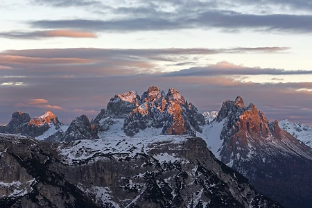 Berggruppe Cadini di Misurina im letzten Licht, Dolomiten, Südtirol, Italien
